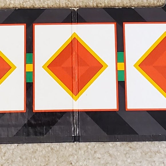 - Vintage 1991 Showdown Yahtzee Board Game Replacement oard - Picture 5 of 6